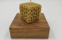 Bičių vaško žvakė „Korys”