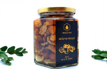 Riešutų asorti meduje