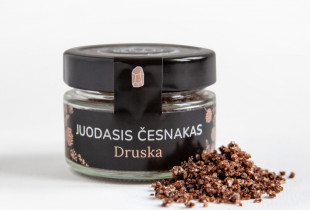 Druska su juoduoju česnaku