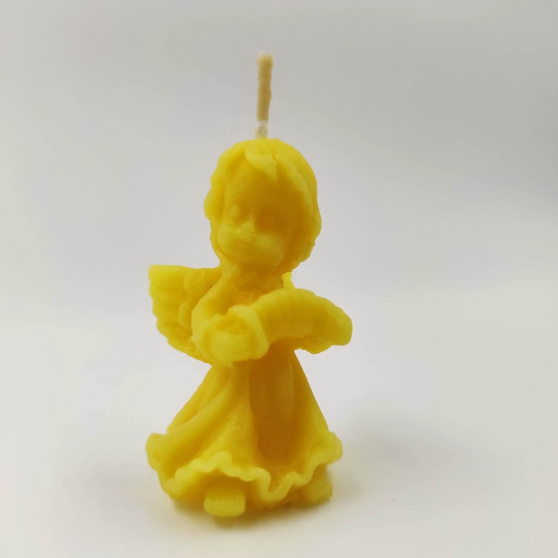 Bičių vaško žvakė „Angeliukas su armonikėle”