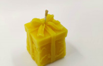 Bičių vaško žvakė „Dovanėlė”