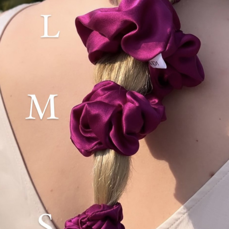 Natūralaus šilko gumelė M dydis latte