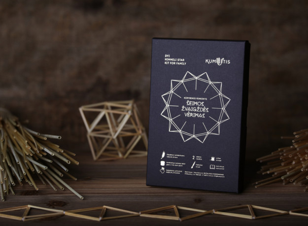 Kūrybinis rinkinys ,,Šeimos šiaudinės žvaigždės vėrimas”