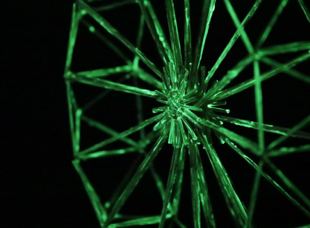 Kūrybinis rinkinys ,,Šeimos šiaudinės žvaigždės vėrimas”