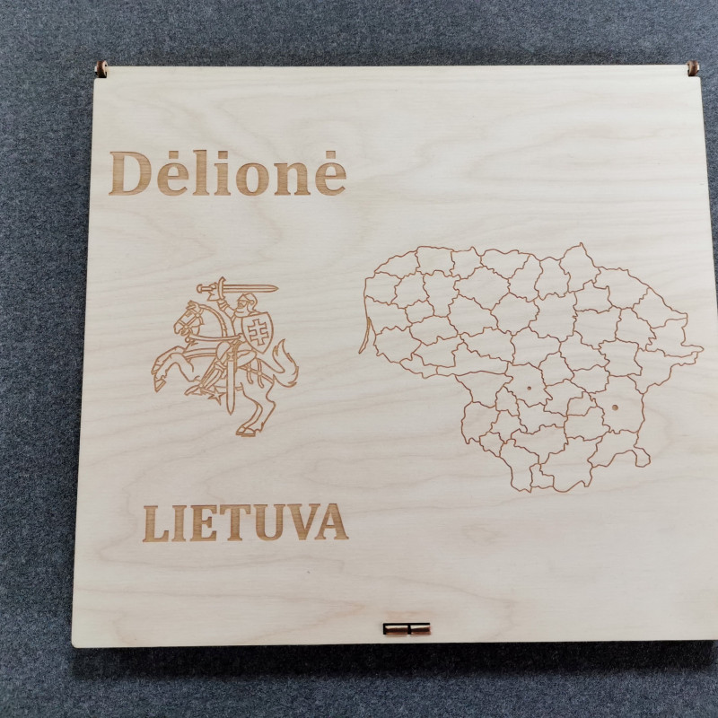 Dėlionė „Lietuva“ su dėžute