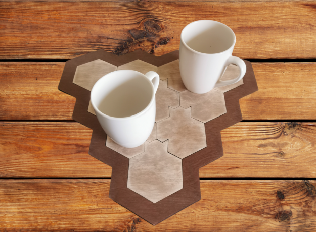 Stalo padėkliukai „Granatai“