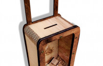 Medinė taupyklė „ Lagaminas ”