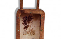 Medinė taupyklė „ Lagaminas ”