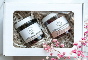 Mini mėlynių ir braškių...