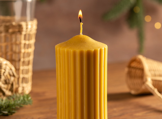 Cilindrinės bičių vaško žvakės
