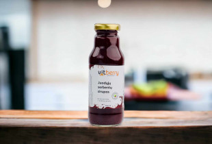 Juodųjų serbentų sirupas...