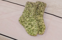 Įvairiaspalvės kojinytės naujagimiui