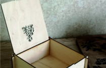 Medinė dėžutė „Saldūs linkėjimai”