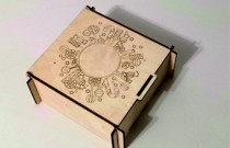 Medinė dėžutė „Saldainiai”