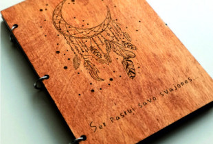 Medinė užrašų knygutė...