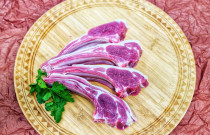 Ėrienos nugarinė su šonkauliu (čiopsai)