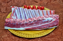 Ėrienos nugarinė su šonkauliu (čiopsai)