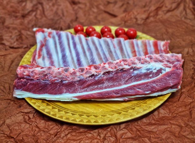 Ėrienos nugarinė su šonkauliu (čiopsai)