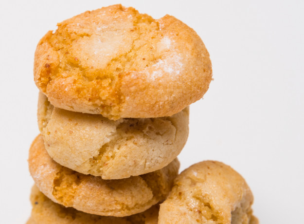 Migdoliniai sausainiai „AMARETTI” (400 g.)