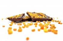 Juodasis šokoladas su žiedadulkėmis