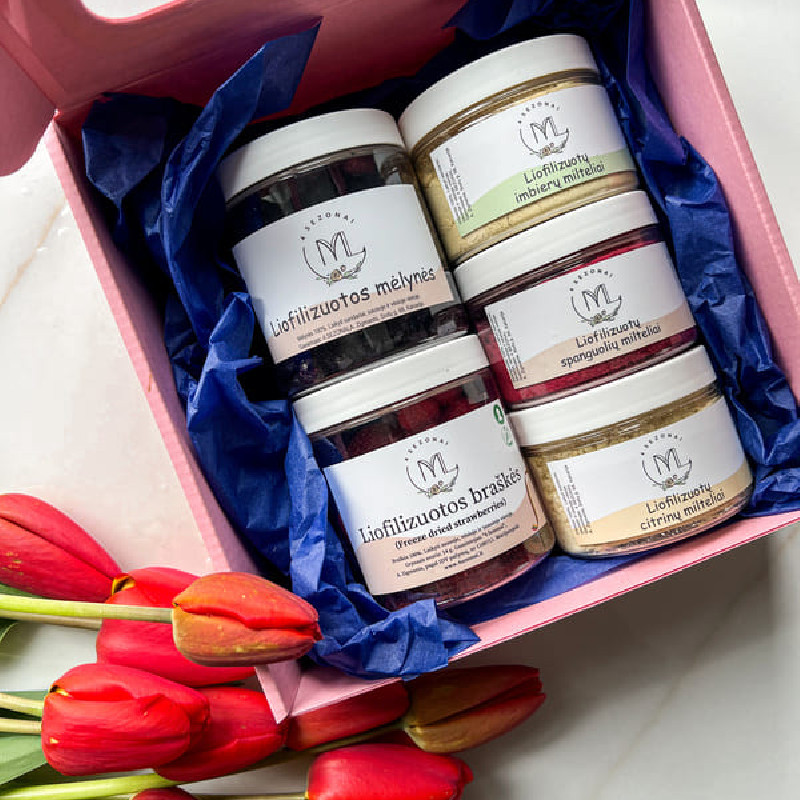 Arbatos ir užkandžių rinkinys Jai