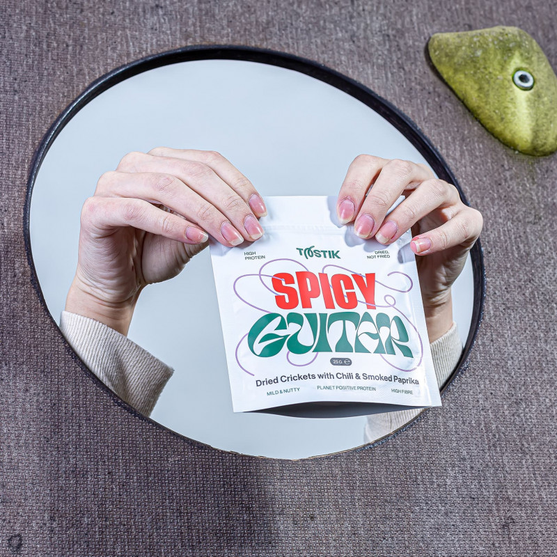 Džiovinti svirpliai (čili pipirais ir rūkyta paprika)