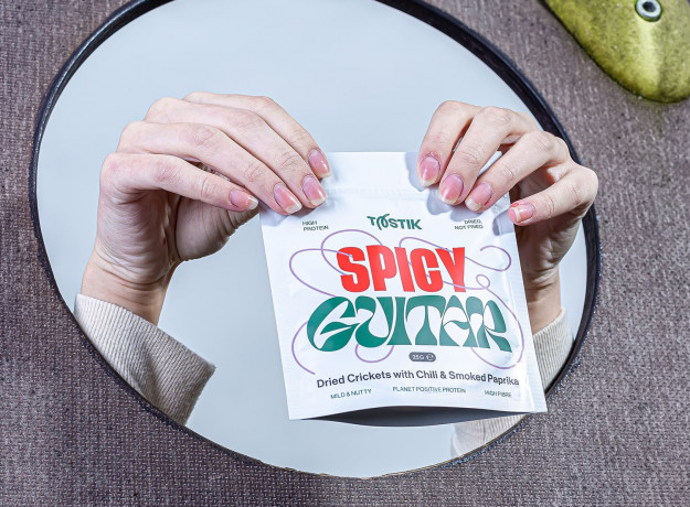 Džiovinti svirpliai (čili pipirais ir rūkyta paprika)