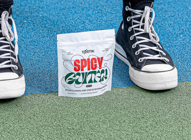 Džiovinti svirpliai (čili pipirais ir rūkyta paprika)