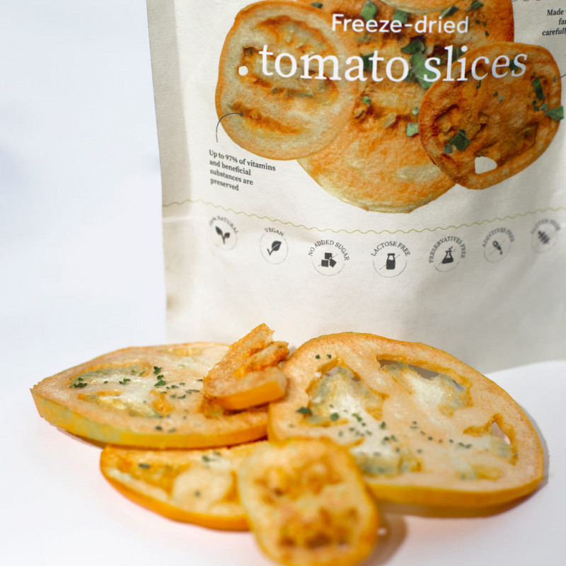 Liofilizuoti pomidorai su druska ir bazilikais