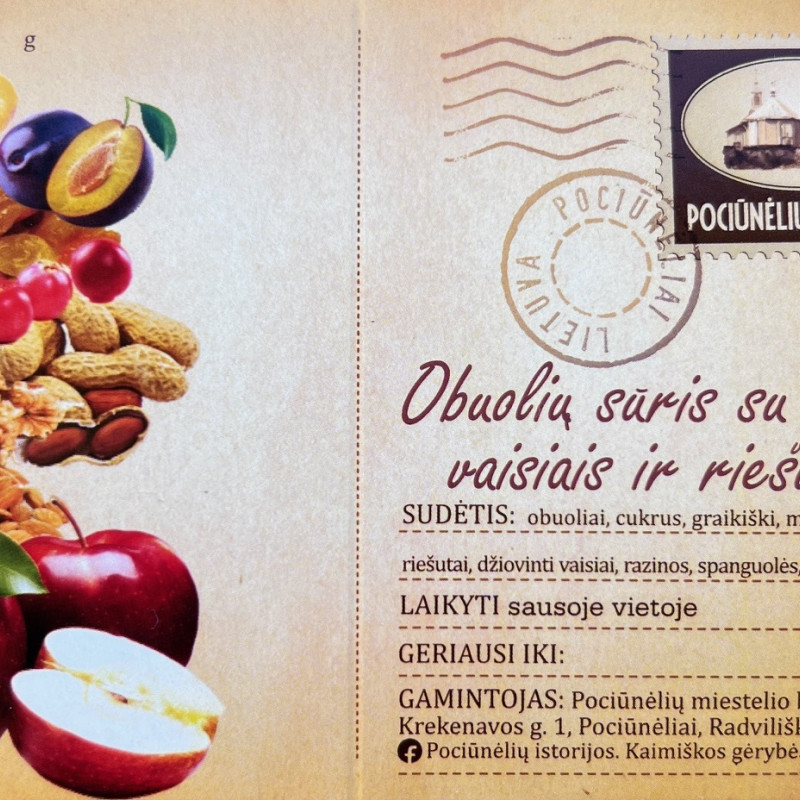 Obuolių sūris su riešutais ir vaisiais