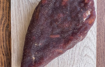 Obuolių sūris su riešutais ir vaisiais