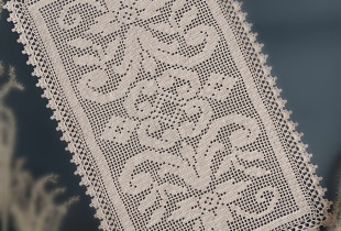 Nertas stalo takelis