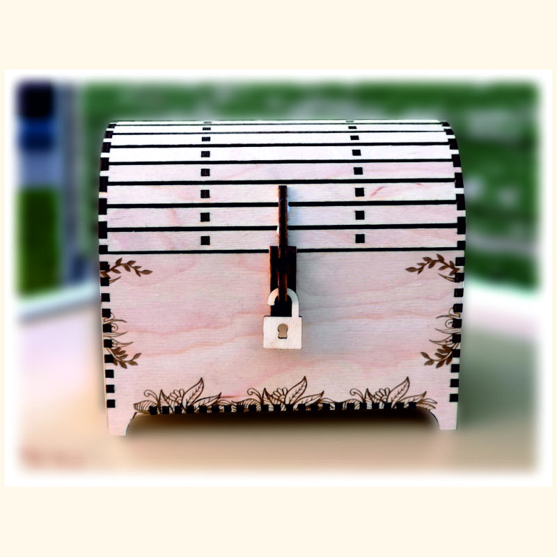 Medinė graviruota skrynelė