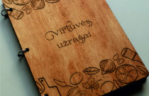 Medinė knygutė "Virtuvės užrašai"