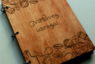 Medinė knygutė "Virtuvės...