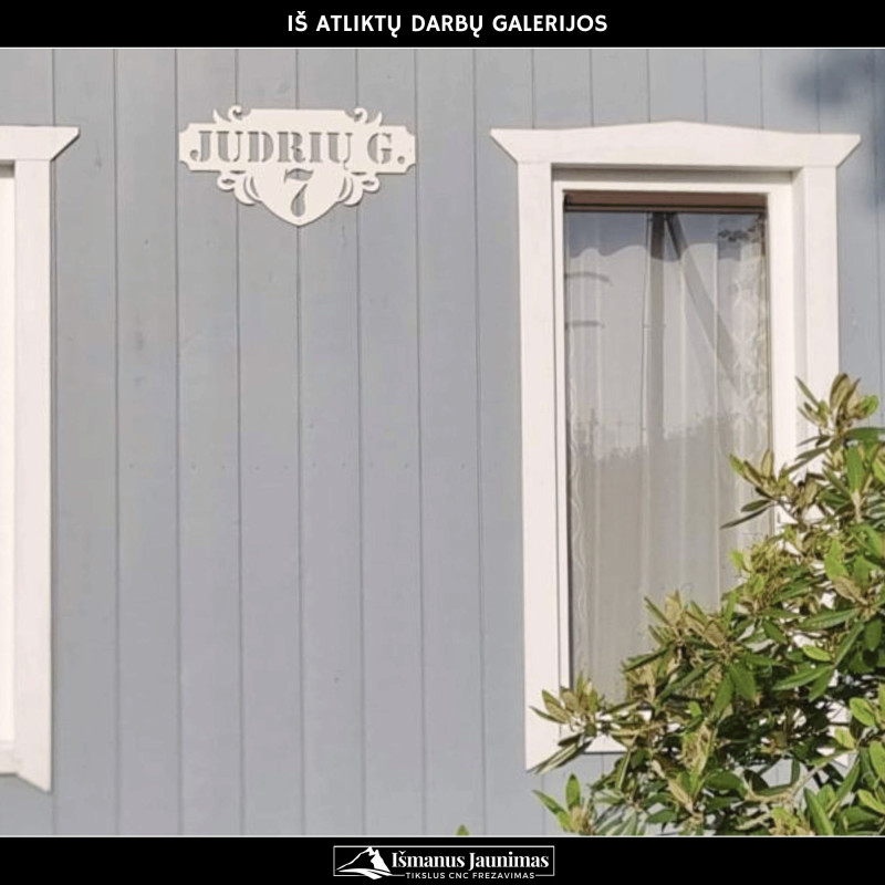 Medinė adreso lentelė 70 cm x 35 cm