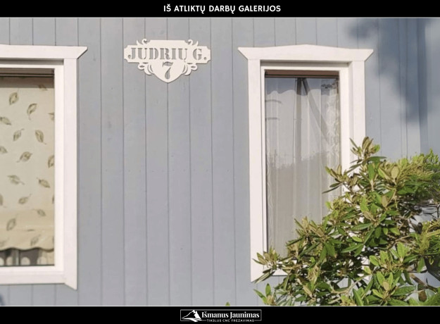 Medinė adreso lentelė 70 cm x 35 cm