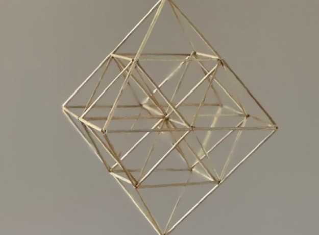 Šiaudinis sodas su saulutėmis