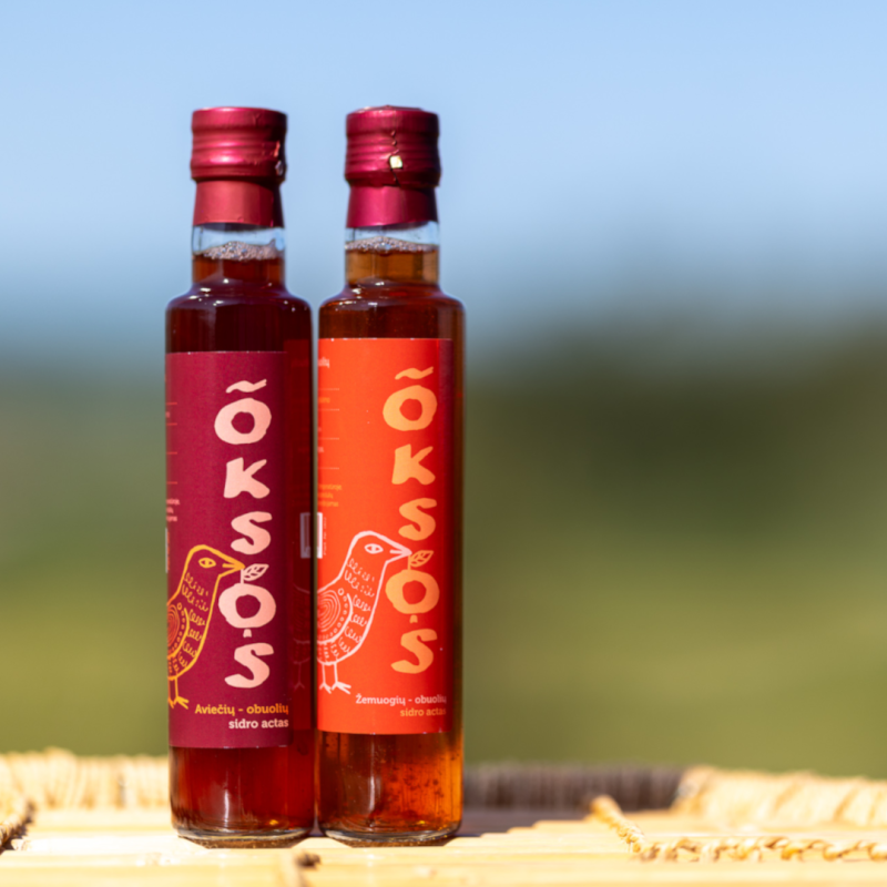 Žemuogių-obuolių sidro actas „Oksos“ 250 ml