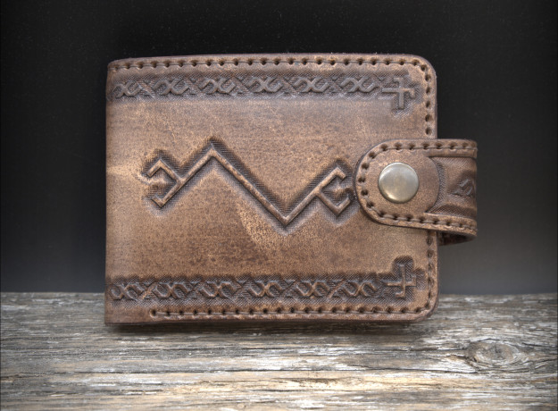 Piniginė "Žalčių Karalienė" (ruda)