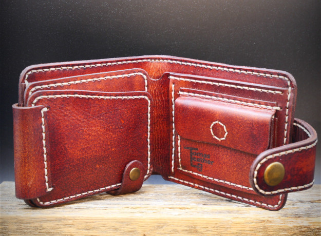 Piniginė su užvartu (raudonmedis)