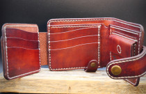 Piniginė su užvartu (raudonmedis)