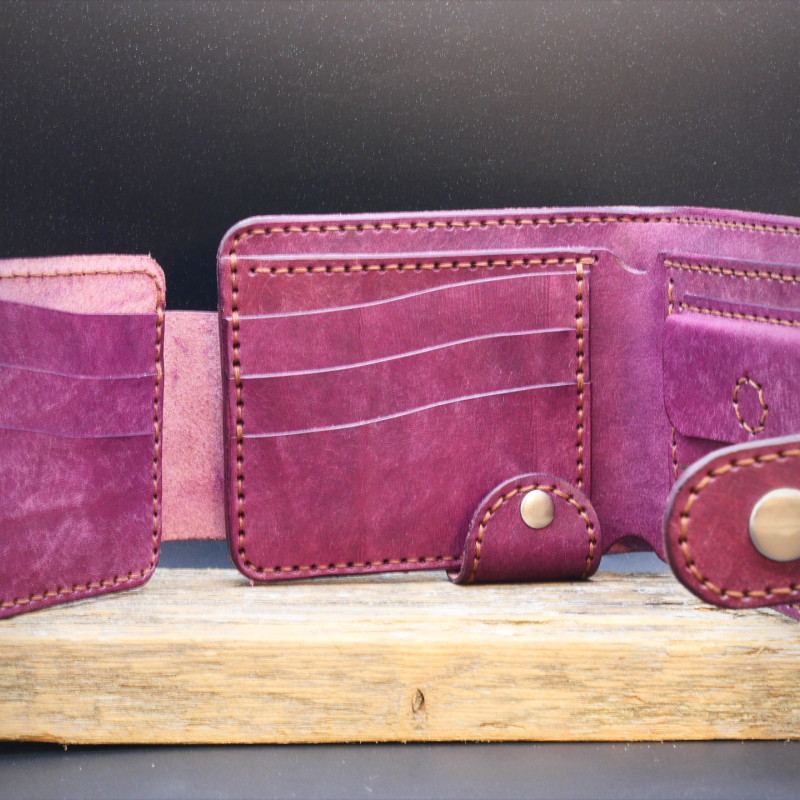 Piniginė "Kęstas su užvartu"