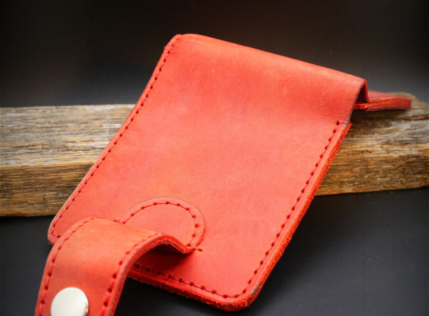 Piniginė "Crazy Horse" (raudona)