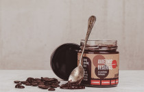 Avietinis desertas su juoduoju šokoladu, 230g