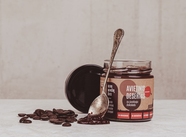 Avietinis desertas su juoduoju šokoladu, 230g