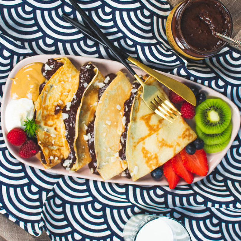 Avietinis desertas su juoduoju šokoladu, 230g