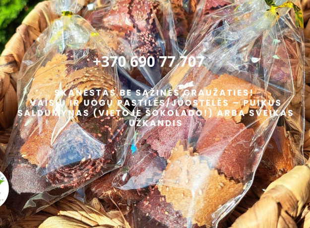 Rankų darbo džiovintos vaisių ir uogų juostelės (saldainiai/pastilės/gardumynai)