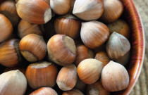 Lazdyno riešutai kevaluose, kg