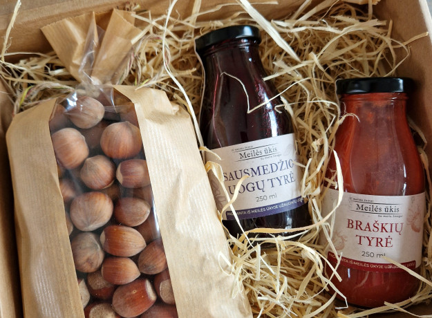 Natūralu. Tikra. Su meile - dovanų rinkinys dėžutėje